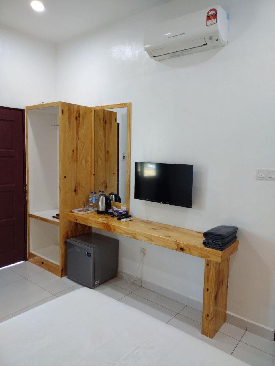 Funduq Al Busyra Motel Pantai Cenang  Eksteriør billede